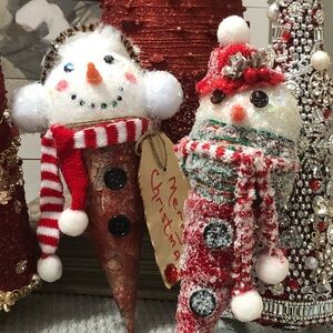Festive Snowman Holiday Decor Set - Red and White